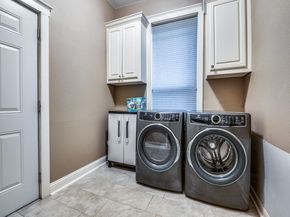 820 W 8th Street , Dallas Texas 75208