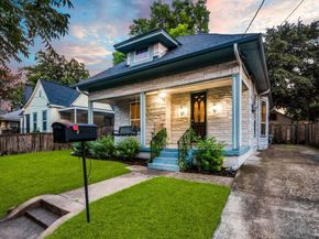 820 W 8th Street , Dallas Texas 75208