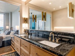 3130  Harwood   1502, Dallas Texas 75201