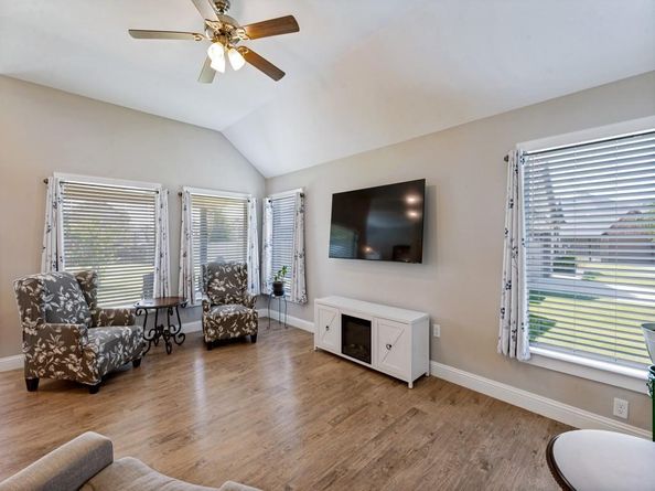 116  Kens Court , Pilot Point Texas 76258