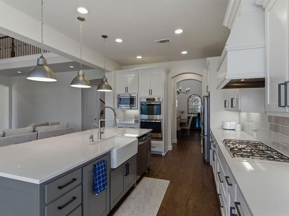2801  Seabiscuit Road , Celina Texas 75009