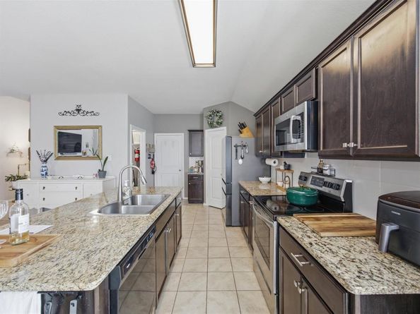 315  Preakness Lane , Ponder Texas 76259