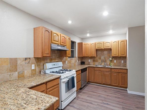 2633  Inadale Avenue , Dallas Texas 75228