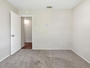 1137  Meadow Creek Court , Lancaster Texas 75146