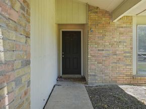 1137  Meadow Creek Court , Lancaster Texas 75146