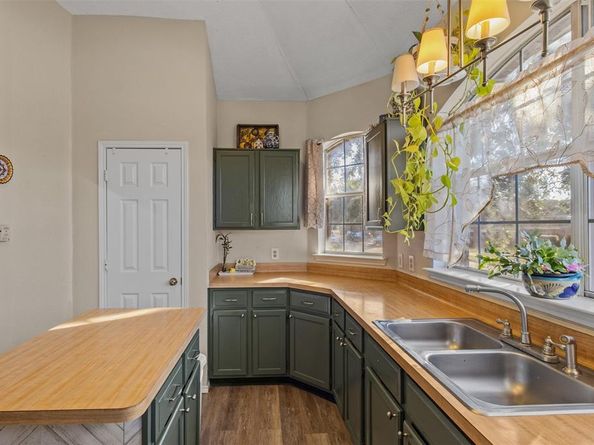 920  Winchester Lane , Mesquite Texas 75181