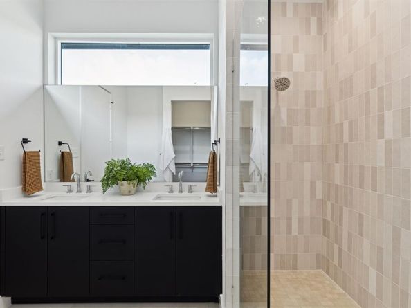 2142  Lovedale Avenue  104, Dallas Texas 75235