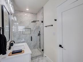 3230  6th Avenue , Fort Worth Texas 76110