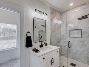 3230  6th Avenue , Fort Worth Texas 76110