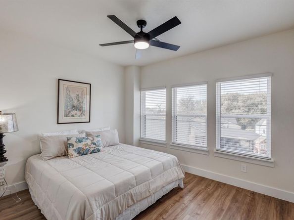 3230  6th Avenue , Fort Worth Texas 76110