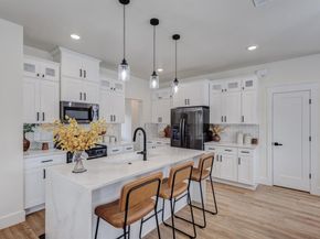 3230  6th Avenue , Fort Worth Texas 76110