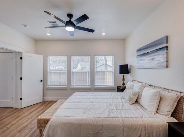 3230  6th Avenue , Fort Worth Texas 76110