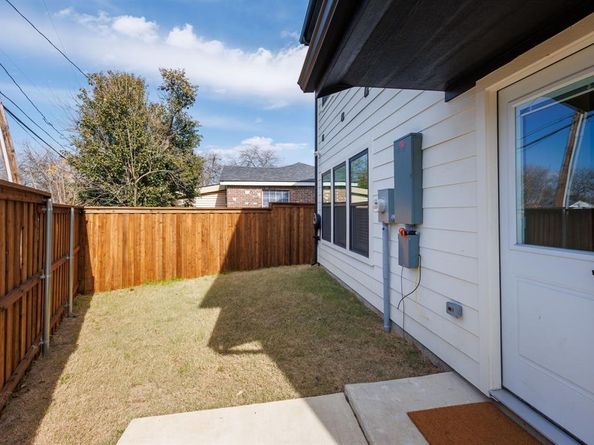 3230  6th Avenue , Fort Worth Texas 76110