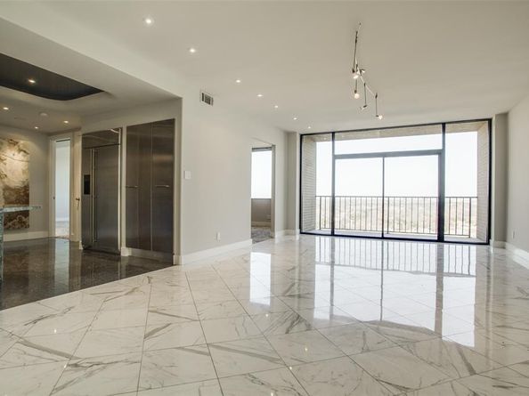 5200  Keller Springs Road  824, Dallas Texas 75248