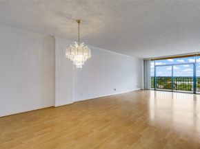 5200  Keller Springs Road  824, Dallas Texas 75248