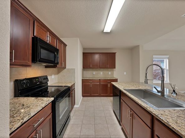 2477  Hankinson Lane , Fate Texas 75189