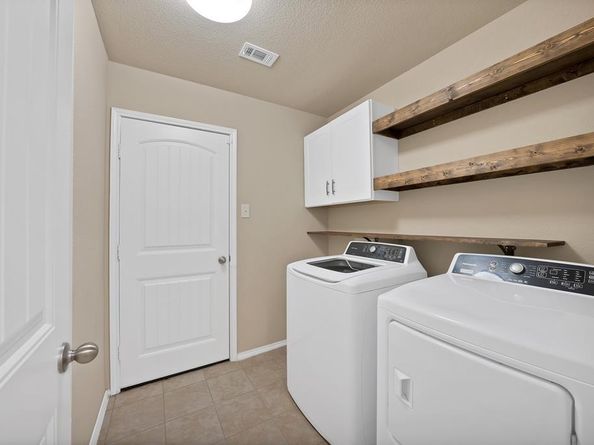 2477  Hankinson Lane , Fate Texas 75189