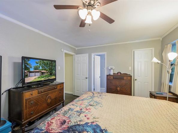 8619  Reva Street , Dallas Texas 75227