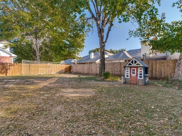 2821  Cheshire Way , Grand Prairie Texas 75052