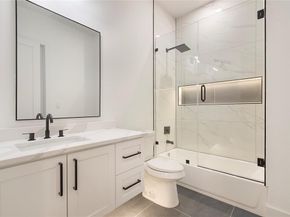 2003  Hearne Avenue , Dallas Texas 75212