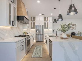 2003  Hearne Avenue , Dallas Texas 75212