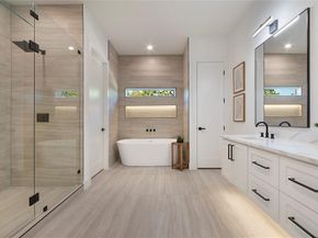 2003  Hearne Avenue , Dallas Texas 75212