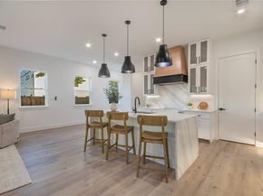 2003  Hearne Avenue , Dallas Texas 75212