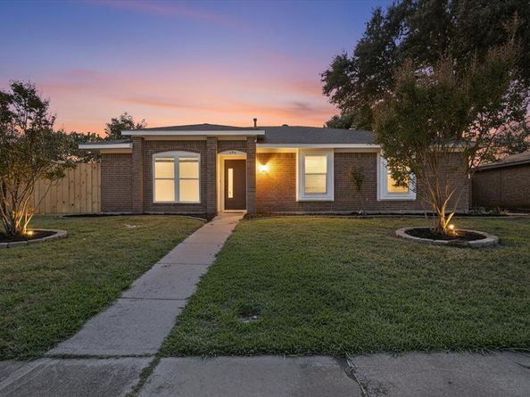 1734  Belltower Place , Lewisville Texas 75067