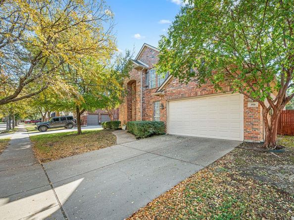 3916  Julian Street , Fort Worth Texas 76244