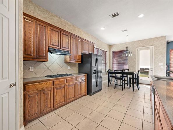 3916  Julian Street , Fort Worth Texas 76244