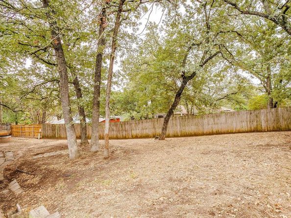 155  Ann Court , Azle Texas 76020