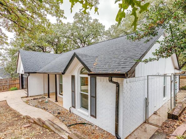 155  Ann Court , Azle Texas 76020