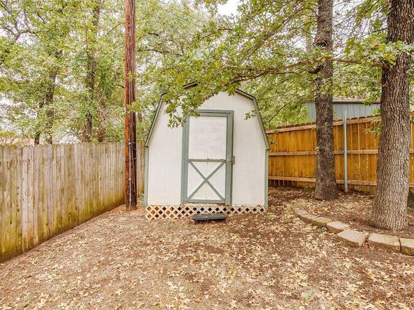 155  Ann Court , Azle Texas 76020