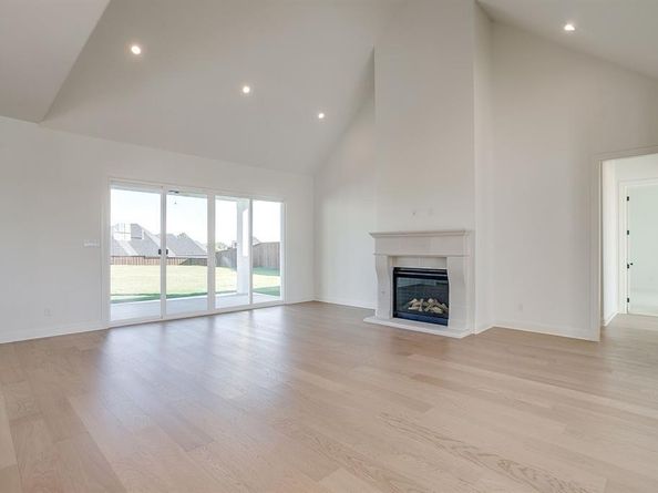 8129  Spanish Hills  , Benbrook Texas 76126