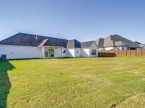 8129  Spanish Hills  , Benbrook Texas 76126