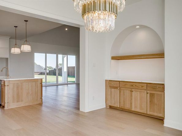 8129  Spanish Hills  , Benbrook Texas 76126