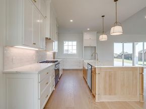 8129  Spanish Hills  , Benbrook Texas 76126