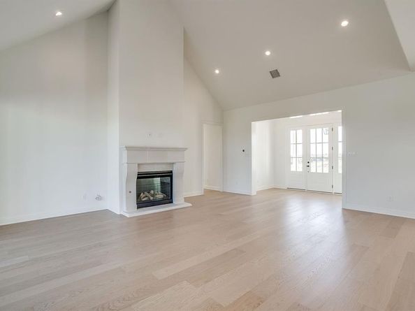 8129  Spanish Hills  , Benbrook Texas 76126