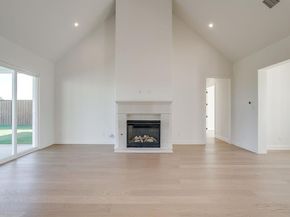 8129  Spanish Hills  , Benbrook Texas 76126