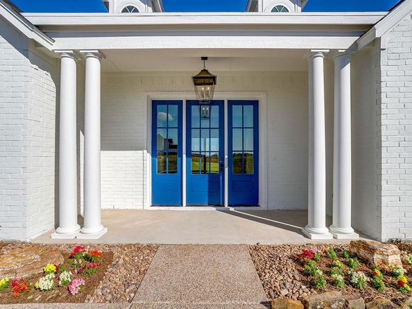 8129  Spanish Hills  , Benbrook Texas 76126