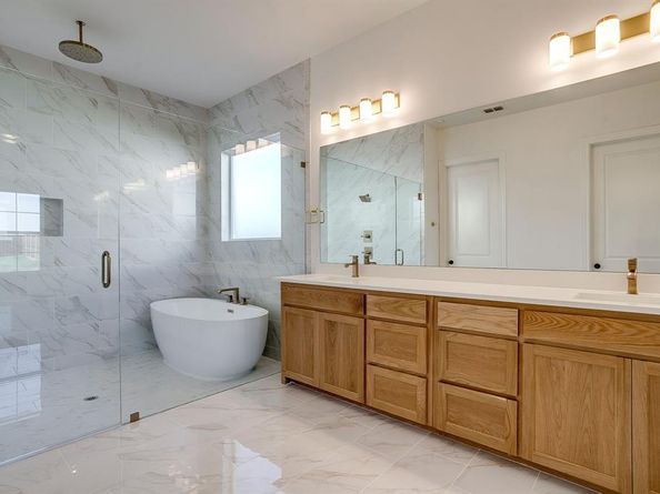 8129  Spanish Hills  , Benbrook Texas 76126