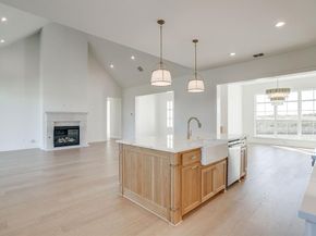 8129  Spanish Hills  , Benbrook Texas 76126