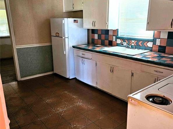 1708  Walmsley Avenue , Dallas Texas 75208