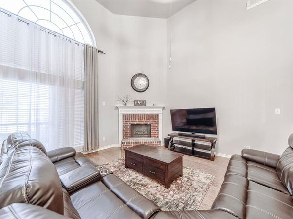 8001  Saint Fillans Lane , Rowlett Texas 75089