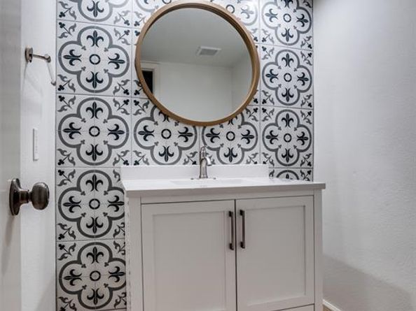 717  Torrance Drive , Garland Texas 75040