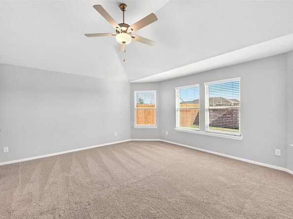 7236  Fairholt Road , Pilot Point Texas 76258