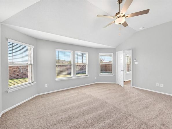 7236  Fairholt Road , Pilot Point Texas 76258