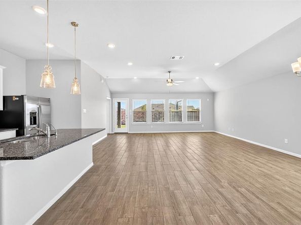 7236  Fairholt Road , Pilot Point Texas 76258