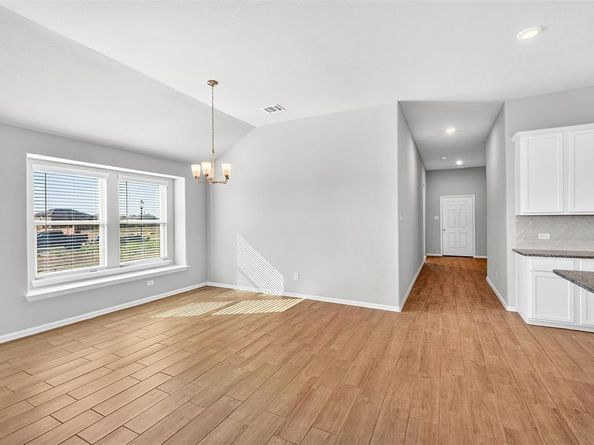 7236  Fairholt Road , Pilot Point Texas 76258