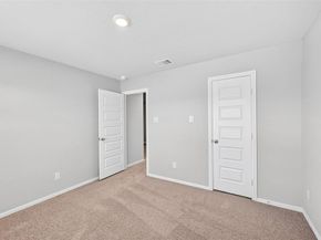 7236  Fairholt Road , Pilot Point Texas 76258